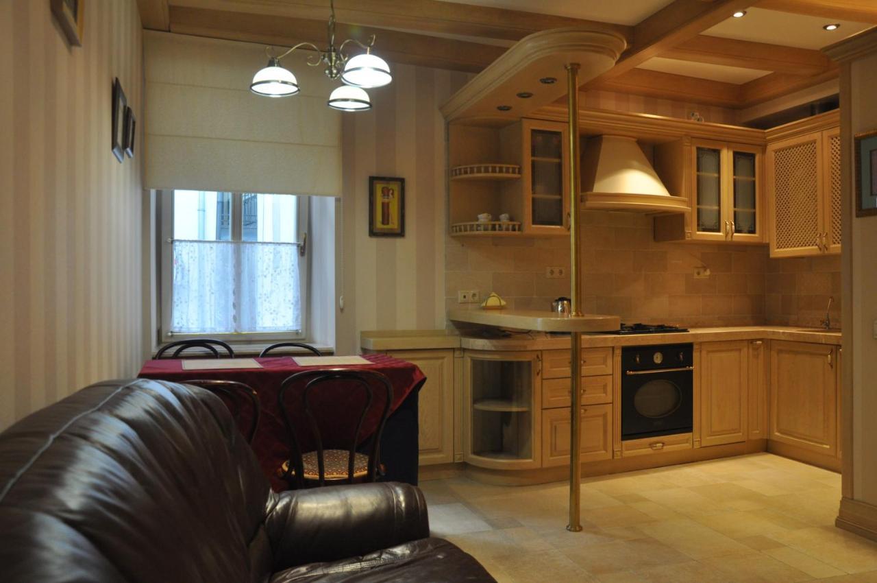 Apartments In Lviv Center ภายนอก รูปภาพ